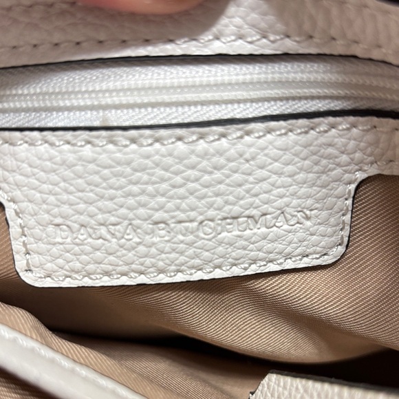 Dana Buchman Elegant White Crossbody Bag - Picture 2 of 5